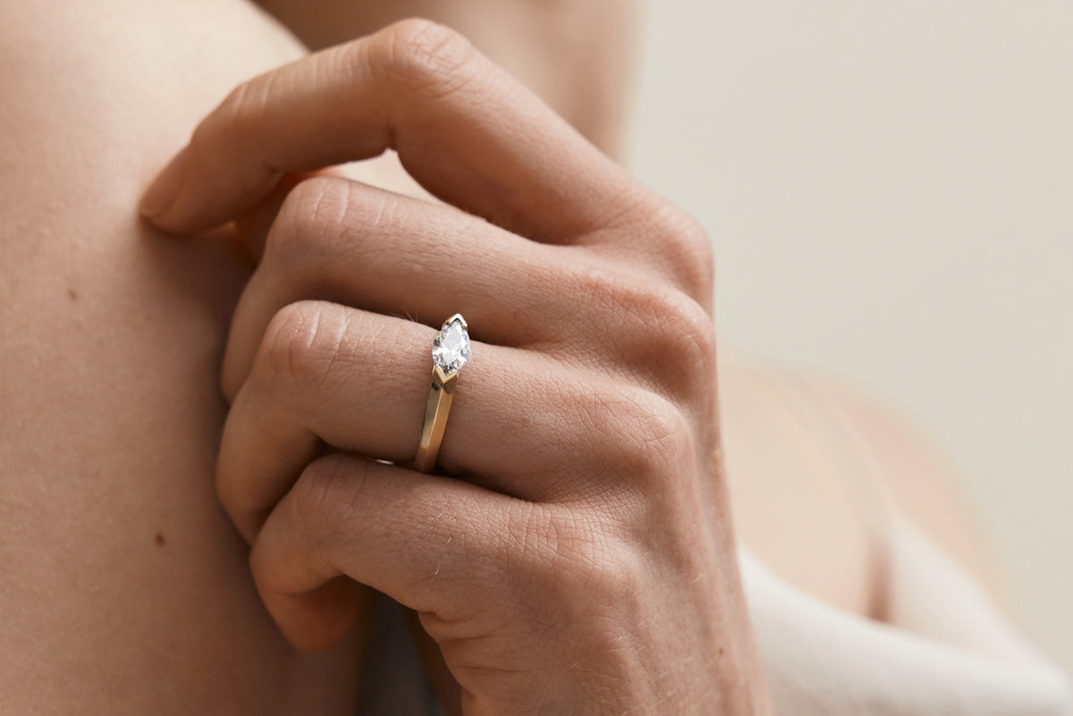 MARQUISE DIAMOND SOLITAIRE | YELLOW GOLD