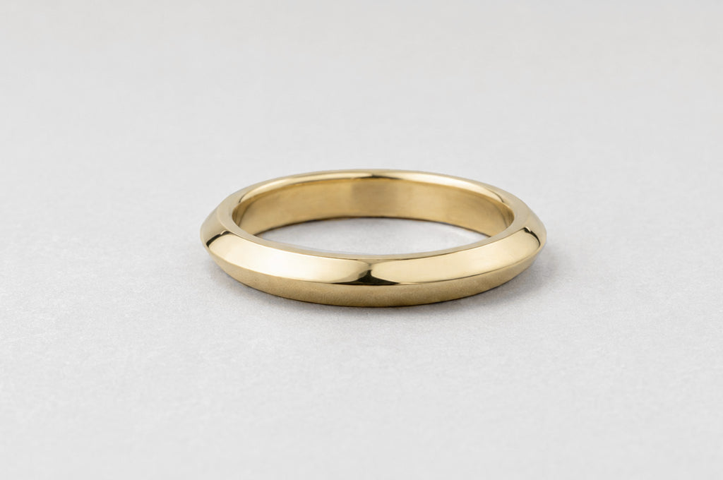 KNIFE-EDGE BAND | YELLOW GOLD
