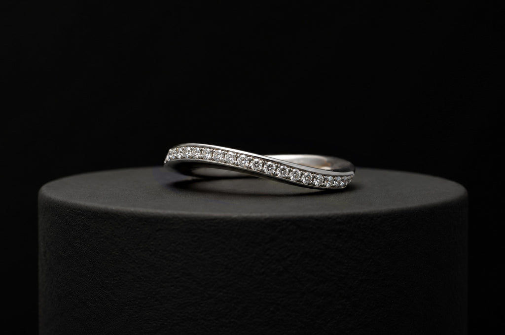 DIAMOND PAVE BAND | 19K WHITE GOLD