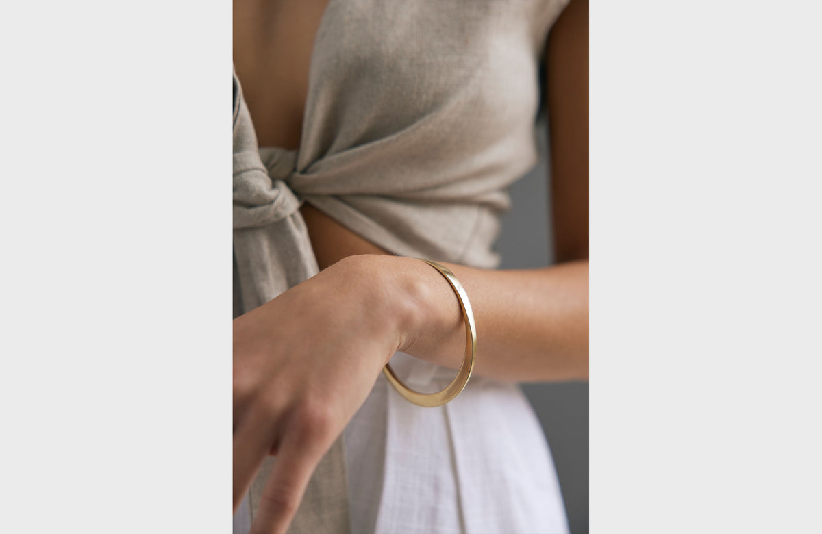 META BANGLE | 14K YELLOW GOLD