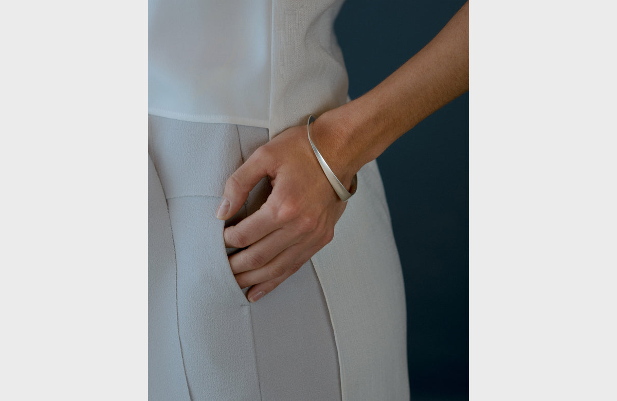 VETTA BANGLE | STERLING SILVER